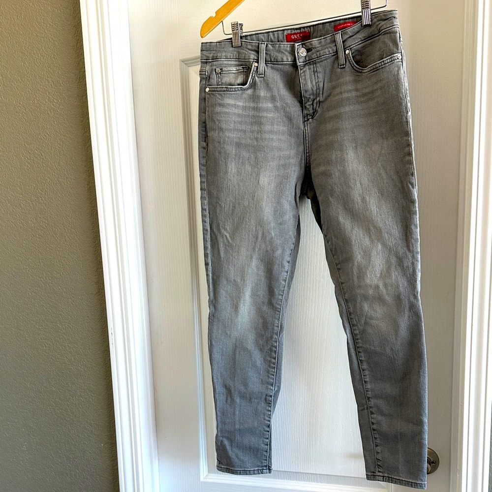 GUESS Sculpt Mid Rise Skinny Jeans